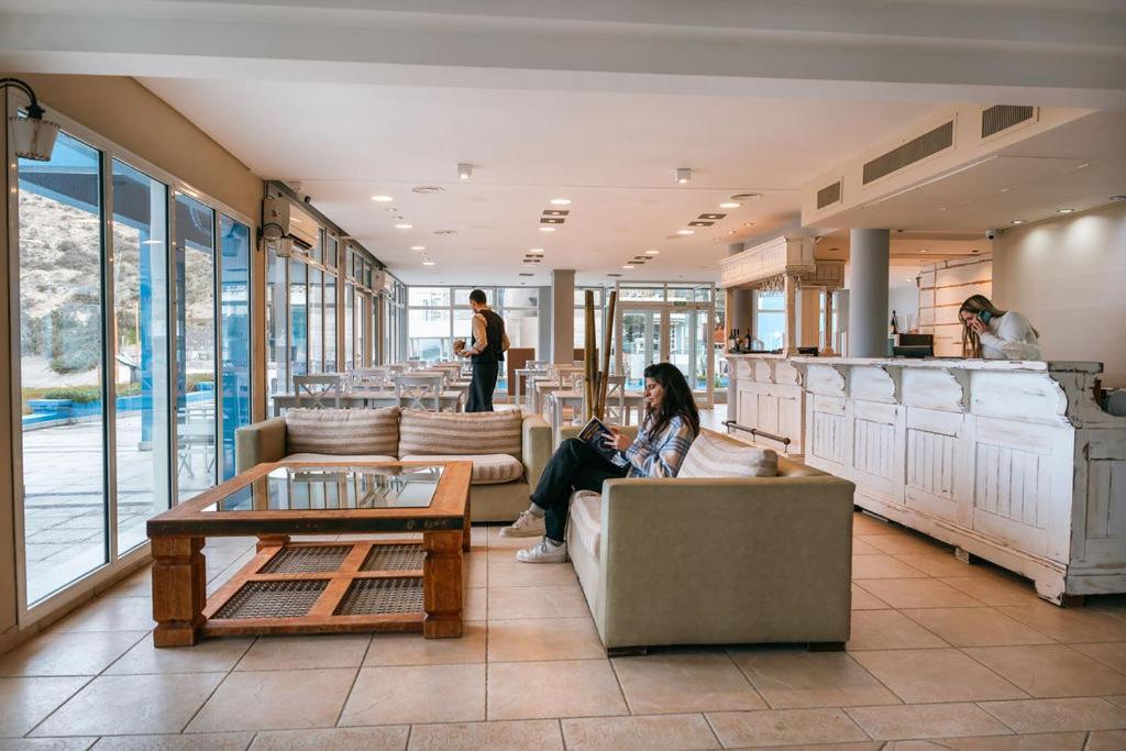 瑞斯厅加斯马尔酒店 Puerto Pirámides 外观 照片